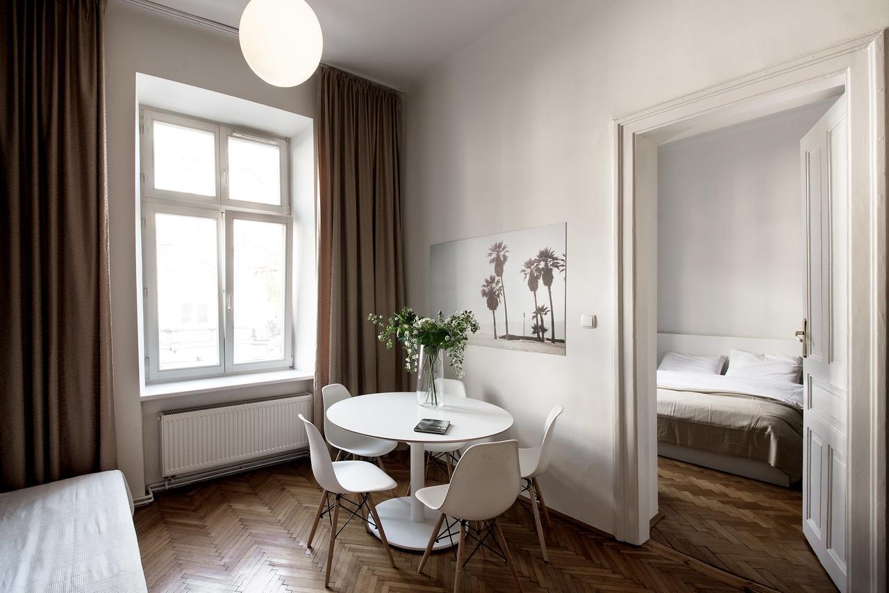 Ekoidea Station Apartments Cracovie Extérieur photo