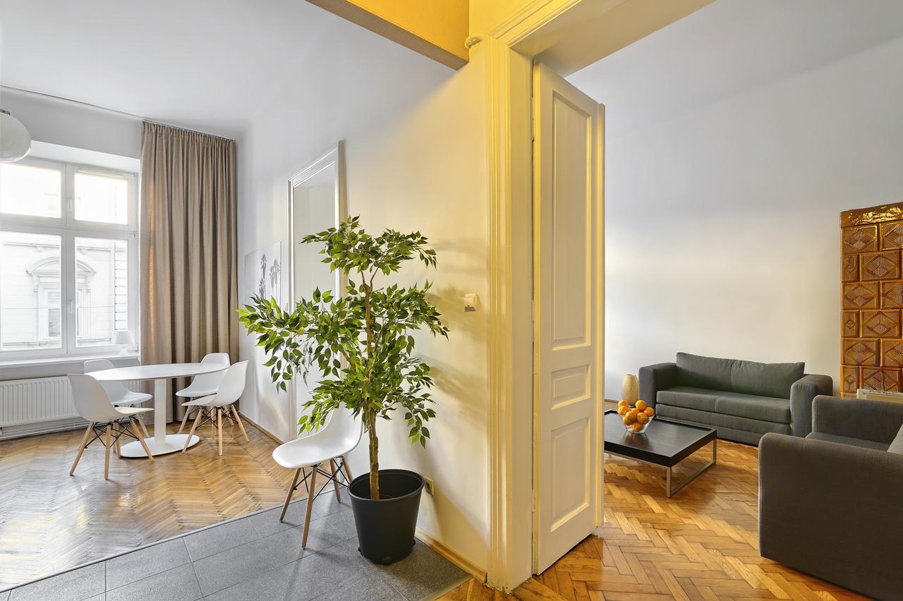 Ekoidea Station Apartments Cracovie Extérieur photo